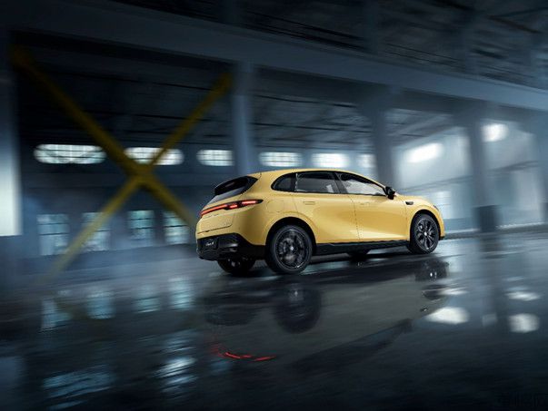 【新闻稿】限时惊喜价9.28万起！零跑Lafa5正式上市 重塑10万级纯电轿跑价