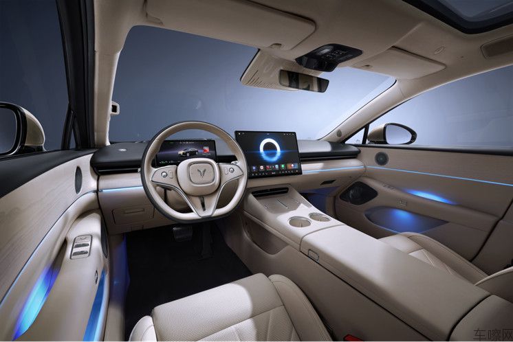 【新闻稿】人生高光开追光！岚图追光L破晓上市 售价27.99万-30.99万元1