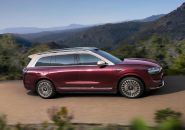 50万级标杆，用户定义！问界M9 累计交付超27万台，21个月稳居50万级销量冠军