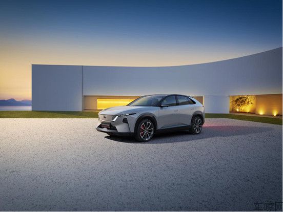 EZ-60首次智能化升级重磅开启 裸眼3D HUD行业首发“3D立牌指引”939