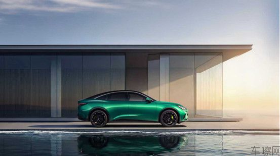 【预售新闻稿】年轻人的第一台轿跑可以更新了，极狐全新阿尔法S5预售补贴价11.2