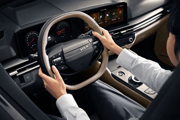 F【新闻稿】全球800万用户信赖之选 起亚新狮铂拓界诚意上市 全国统一“焕新一口