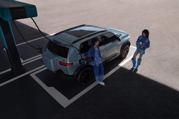 ★公开★【新闻稿】最值得买的A级纯电精品车 方程豹钛3闪充版上市15万起701.