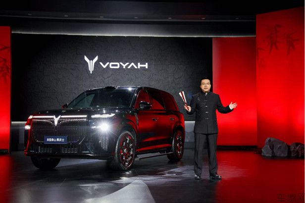 【新闻稿】全新一代896线激光雷达旗舰SUV！岚图泰山Ultra启动交付，黑武士