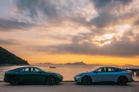 上市补贴价9.98万起，“AI高性能宽体轿跑”极狐全新阿尔法S5飒爽登场