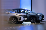 连续8月销冠再添进阶王牌，第四代博越L小蓝灯版上市限时价11.99万元