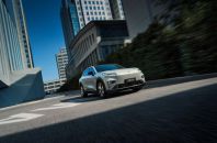 20万用户投票，深蓝S05凭什么成为4月紧凑型SUV销冠？