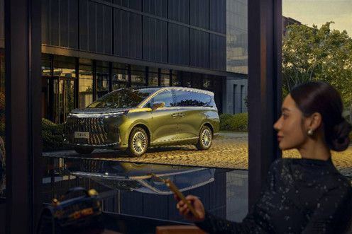 【新闻稿】同问道，共从容！五大共鸣诠释旗舰标准：极狐问道V9上市19.48万起0