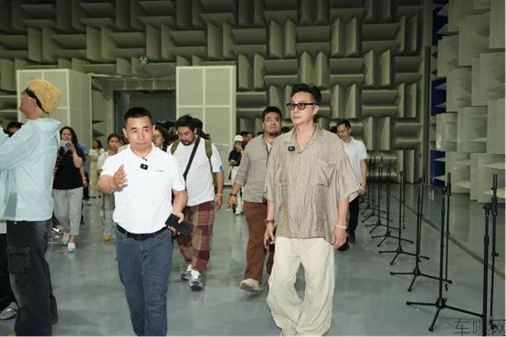 【新闻稿】实力派演员吴镇宇赴“星海之约” 见证星海V9的制造底气与产品诚意(9)