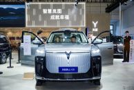 全系集结+重磅亮相 岚图闪耀齐鲁车展 岚图梦想家9成焦点